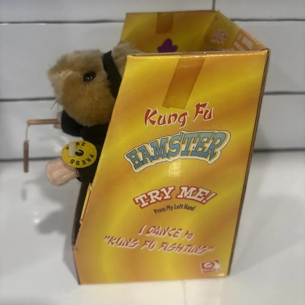 Gemmy Kung Fu Hamster Sings & Dances to Kung Fu Fighting Tested